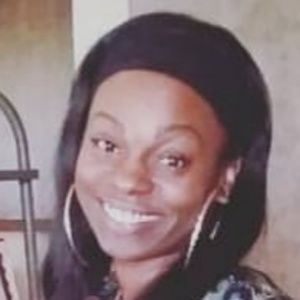 Meet your Posher, Alicia